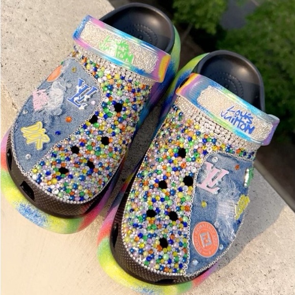 CROCS Shoes - Bling Classic Mega Crush Crocs!! Women’s size 8